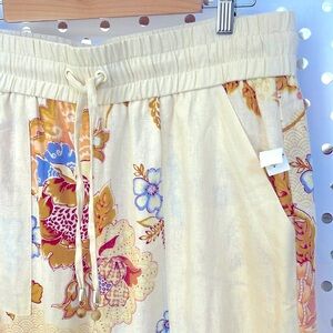 House of Harlow 1960 Cream Floral Joggers